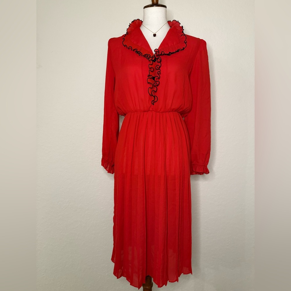 Elegant Red Long Sleeve Dress